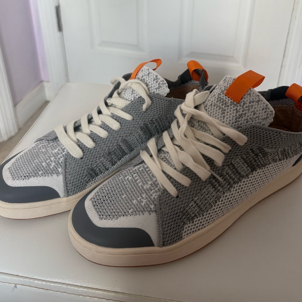 Zara Gray and Orange Knit Sneakers